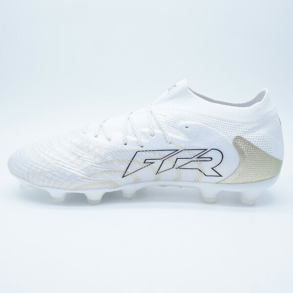 フューチャー9アルティメットHG/AGプーマPUMA108898-04ホワイトゴールドサッカースパイク