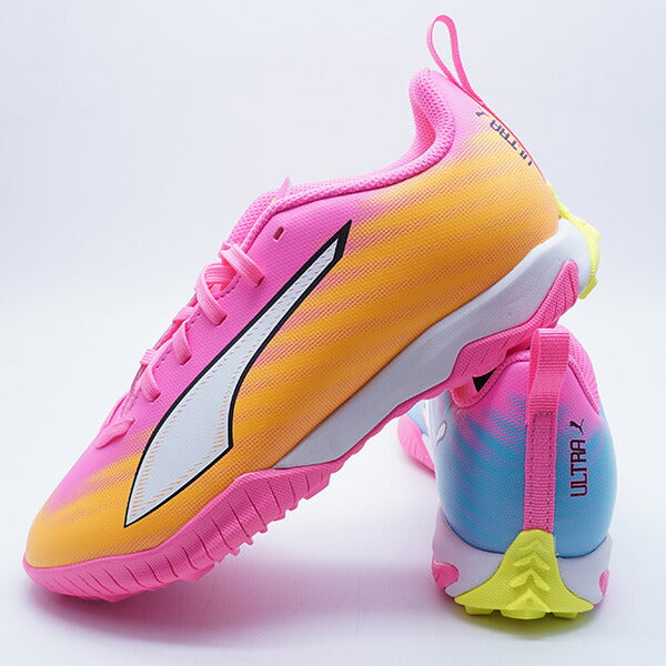 ウルトラ6プレイTT+MidJRプーマPUMA109058-05ポイズンピンクジュニアサッカートレーニングシューズ