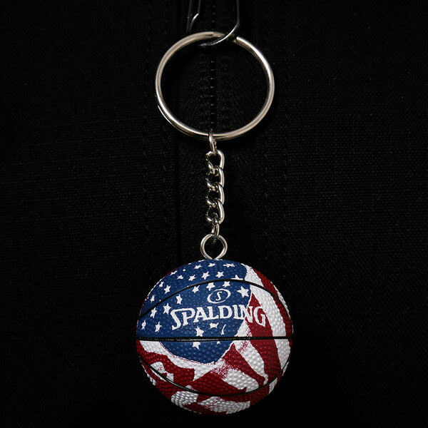 【ショップ限定エントリーでさらに+9倍】スポルディングSPALDINGバスケットボールアクセサリースターアンドストライプスバスケットボール型キーチェーン11-009SS