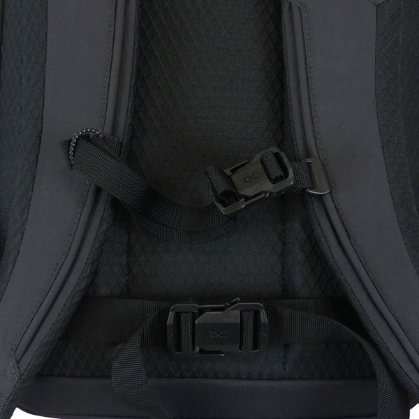 ONスピードパック30L2UF30152130ランニングバッグバックパックリュックサックブラック