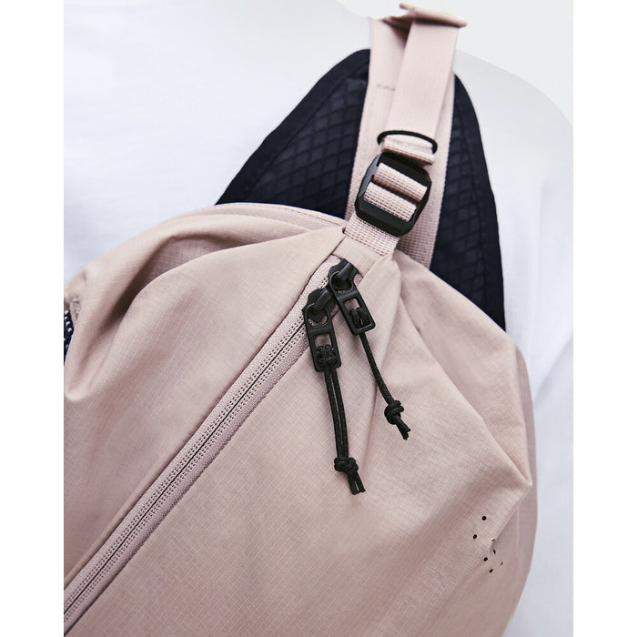 オンスリングバッグスリングパック9LSlingPack9Lメンズレディース大人タブレット収納3点留め安定感内ポケット2UF3016-4935