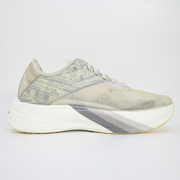 コンバースCONVERSEランニングシューズメンズレディース大人CONSRUNREVOLVEコンズランリボルヴ3itsuka三津家貴也ゴールド336000