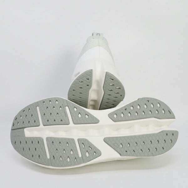 オンONランニングシューズレディースクラウドサーファーマックス3WF30224726