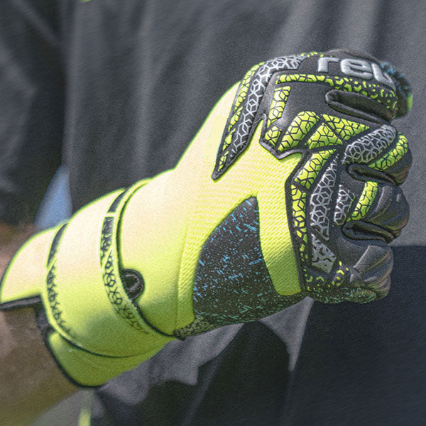 ロイシュreuschアトラクトフュージョンガーディアンキーパーグローブ5570985-2025サッカーGKグローブ