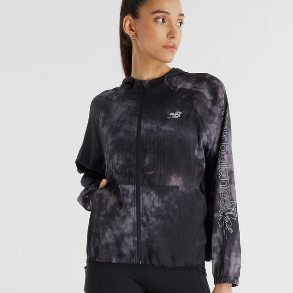 【ショップ限定エントリーでさらに+9倍】ニューバランスNewBalanceレディースランニングブレーカースペシャルエディショントランスペアレントパッカブルジャケットフードジャケットAWJ5110Y-BK
