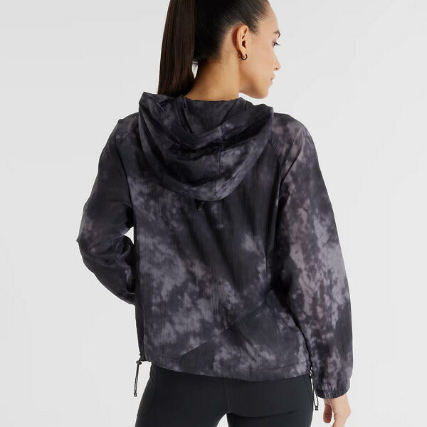 【ショップ限定エントリーでさらに+9倍】ニューバランスNewBalanceレディースランニングブレーカースペシャルエディショントランスペアレントパッカブルジャケットフードジャケットAWJ5110Y-BK