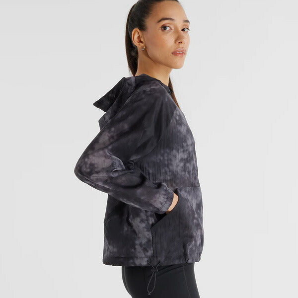 【ショップ限定エントリーでさらに+9倍】ニューバランスNewBalanceレディースランニングブレーカースペシャルエディショントランスペアレントパッカブルジャケットフードジャケットAWJ5110Y-BK