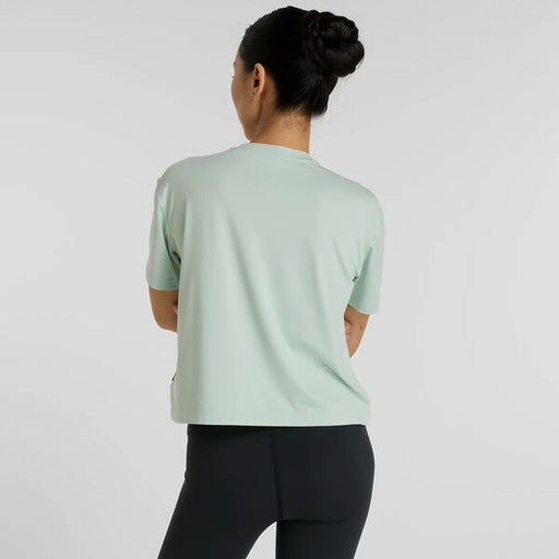 【ネコポス送料無料】ニューバランスNewbalanceレディースリラックスグラフィックTシャツAWT51135-CYS半袖