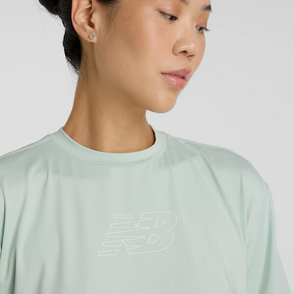 【ネコポス送料無料】ニューバランスNewbalanceレディースリラックスグラフィックTシャツAWT51135-CYS半袖