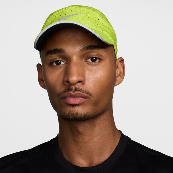 NIKEナイキアンストラクチャードリフレクティブキャップ帽子NikeFlyFB5681-389