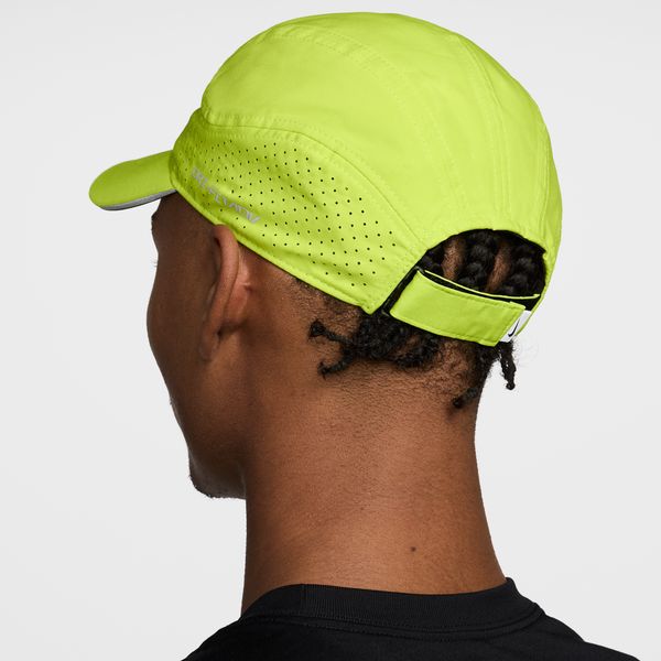 NIKEナイキアンストラクチャードリフレクティブキャップ帽子NikeFlyFB5681-389