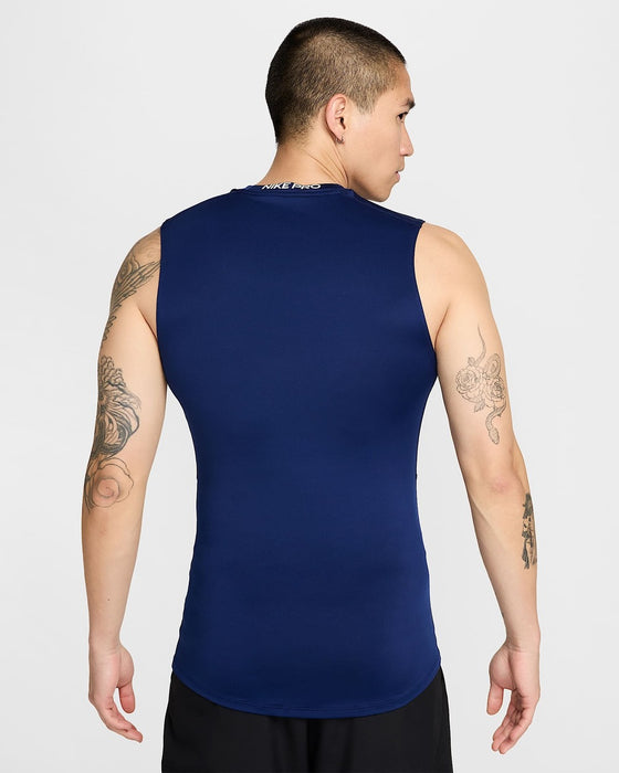 【ショップ限定エントリーでさらに+9倍】【ネコポス送料無料】サッカーインナーシャツNIKEナイキメンズDri-FITドライフィットタイトノースリーブフィットネストップFB7915-492