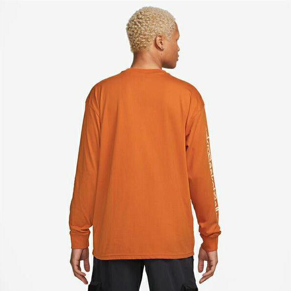 【ショップ限定エントリーでさらに+9倍】【ネコポス送料無料】ナイキメンズバスケットボールウェアM90スウッシュP2ロングスリーブTシャツ長袖ロングTシャツFN0820-893