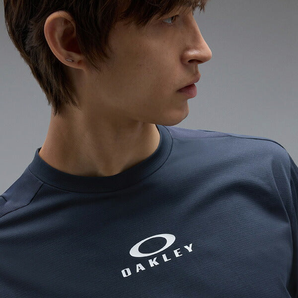 オークリーOakleyロングＴシャツENHANCEPRACTICEL/SCREWトレーニングウェアFOA409502