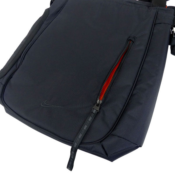 ナイキNIKEスポーツウェアコミュートトートバッグ20LFZ6130-011サッカーフットサルスポーツ観戦ボトルポケット付き