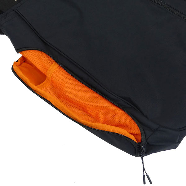 ナイキNIKEスポーツウェアコミュートトートバッグ20LFZ6130-011サッカーフットサルスポーツ観戦ボトルポケット付き