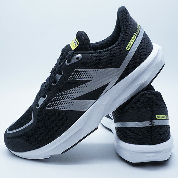 FLASHV7MニューバランスNewBalanceGFLSJ2JXMブラックジュニアランニングシューズ