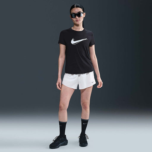 【ショップ限定エントリーでさらに+9倍】【ネコポス送料無料】NIKEナイキランニングシャツ半袖レディースSWSHスウッシュHBRDFドライフィットHJ2205-010