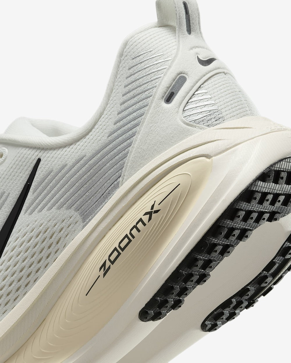 NIKEナイキランニングシューズメンズロードランニングシューズボメロ18HM6803-101