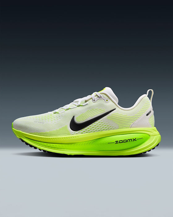ナイキNIKEウィメンズロードランニングシューズズームボメロ18HM6804-102