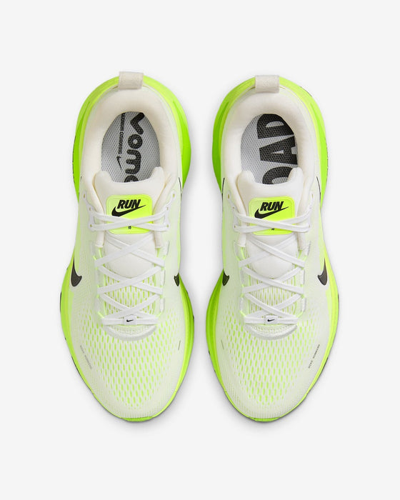 ナイキNIKEウィメンズロードランニングシューズズームボメロ18HM6804-102
