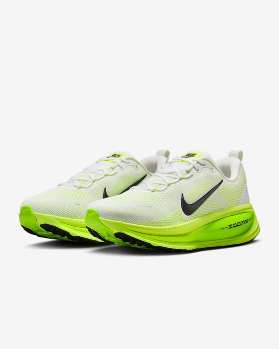 ナイキNIKEウィメンズロードランニングシューズズームボメロ18HM6804-102