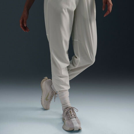 【ショップ限定エントリーでさらに+9倍】ナイキレディースドライフットランニングパンツHQ3247-110