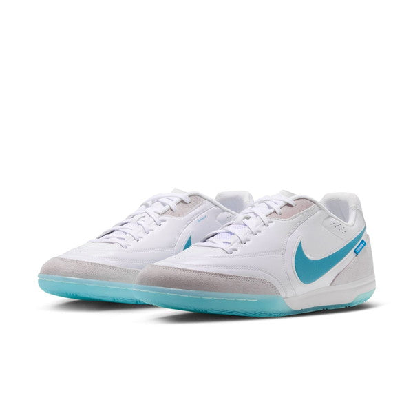 ティエンポストリートガトナイキNIKEHQ7017-100ホワイトフットサルシューズ