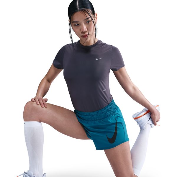 【ショップ限定エントリーでさらに+9倍】【ネコポス送料無料】ナイキNIKEレディースランニングパンツONESWSH3IN25FAワンスウッシュ3INショートパンツHV2617-301