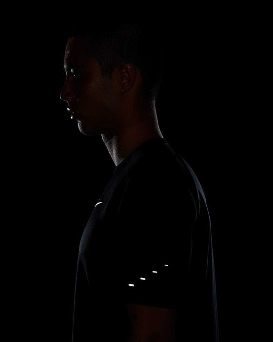 NIKEナイキランニングシャツTシャツメンズDri-FITADVショートスリーブ半袖ストライドSTRIDEHV5204-010