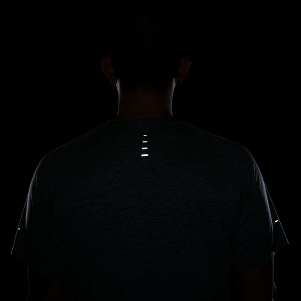 【ショップ限定エントリーでさらに+9倍】【ネコポス送料無料】ナイキNIKEメンズランニングシャツSTRIDESS25FA半袖HV5204-084