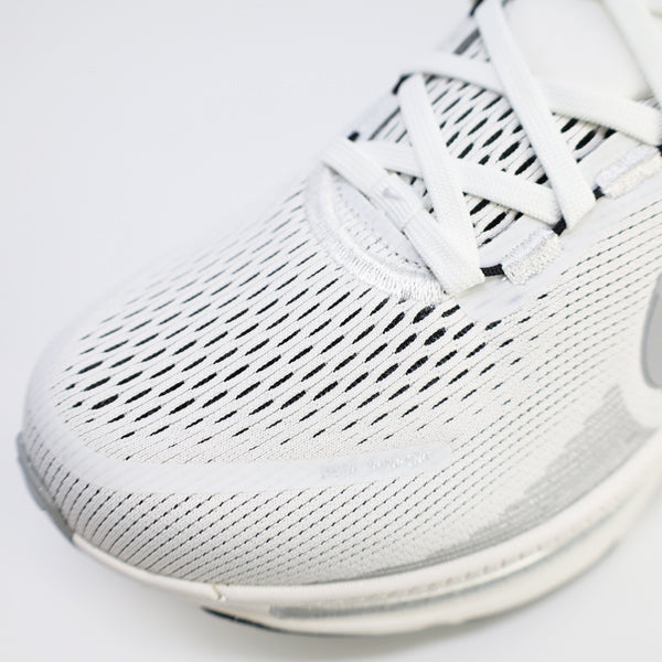 ナイキ NIKE ズーム ボメロ メンズ ランニングシューズ マラソン ジョギング II7189-100