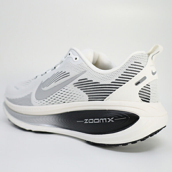 ナイキNIKEズームボメロメンズランニングシューズマラソンジョギングII7189-100