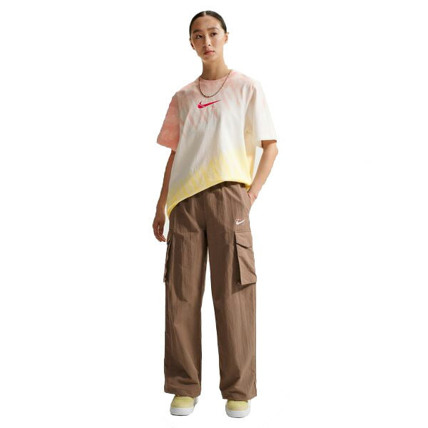 【ネコポス送料無料】ナイキNIKEレディースTシャツNSWPOOLPARTYNSWプールパーティS/STシャツ26SU半袖IR7557-378