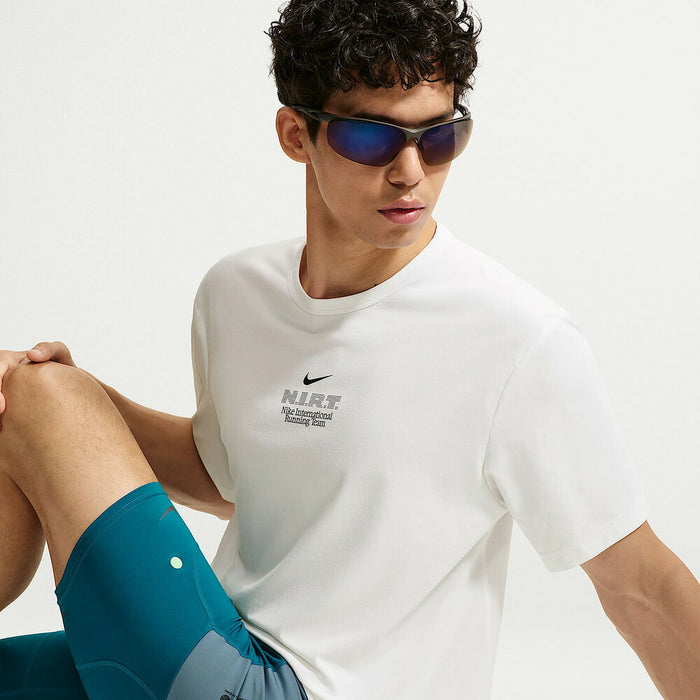 【ネコポス送料無料】ナイキNIKEトレーニングTシャツハイバースDri-FITUVプロテクショントレーニングTシャツメンズ大人吸汗速乾IV6611-100