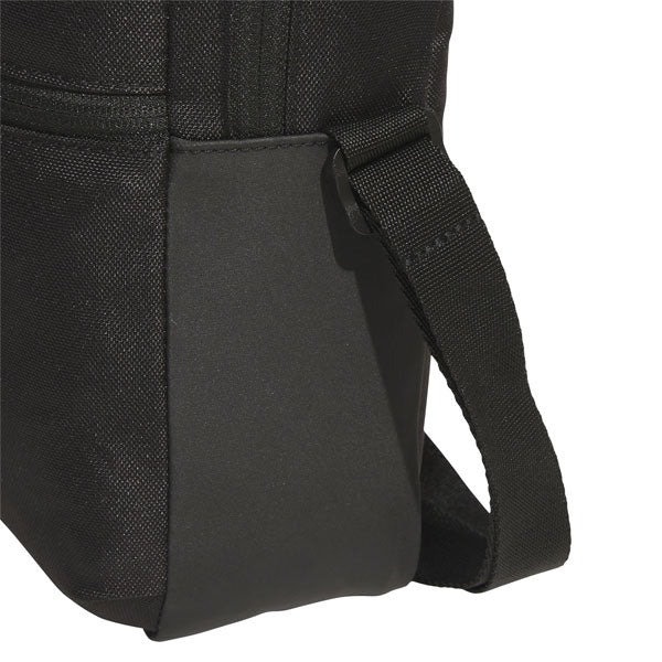 【ネコポス対応可】アディダスadidasエッセンシャルズオーガナイザーKLA38-JM7152サッカーフットサルショルダーバッグセカンドバッグ