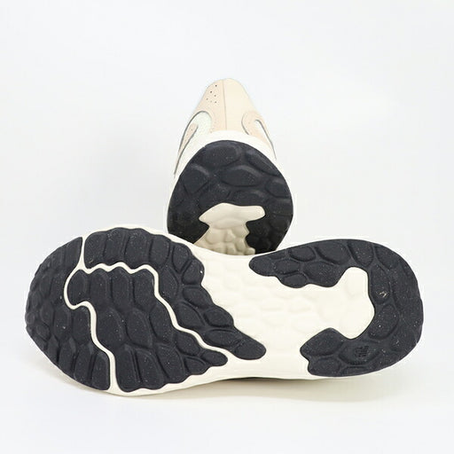 ニューバランスNewbalanceアリシティラルクスFreshFoamArishiv4TiraluxメンズランニングシューズMARISTC4-2E