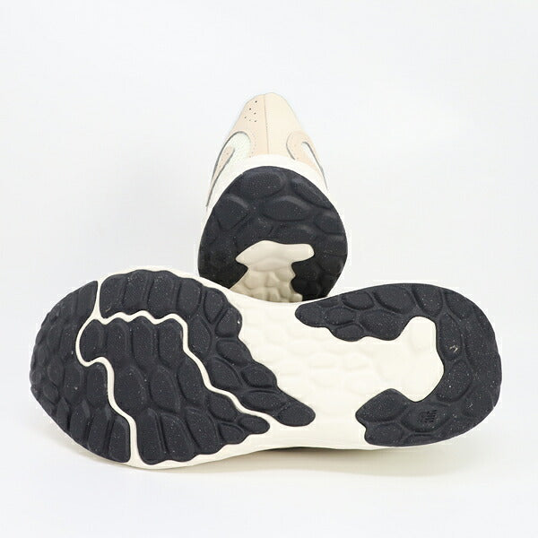 ニューバランスNewbalanceアリシティラルクスFreshFoamArishiv4TiraluxメンズランニングシューズMARISTC4-2E