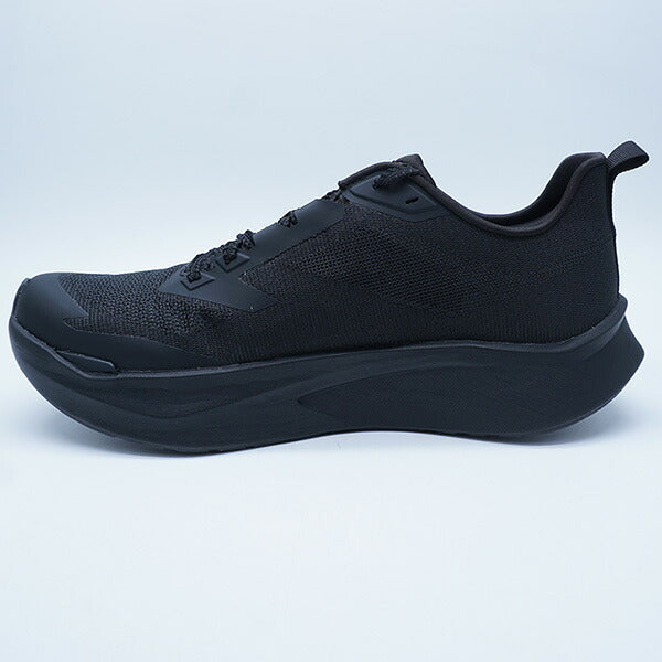 VECTIVVERSAノースフェイスTHENORTHFACENF52602-KKブラックランニングシューズ