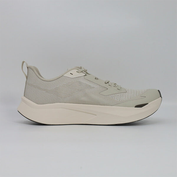 ザ・ノース・フェイスTHENORTHFACEランニングシューズVECTIVVERSAベクティブバーサマラソンジョギングNF52602-WC