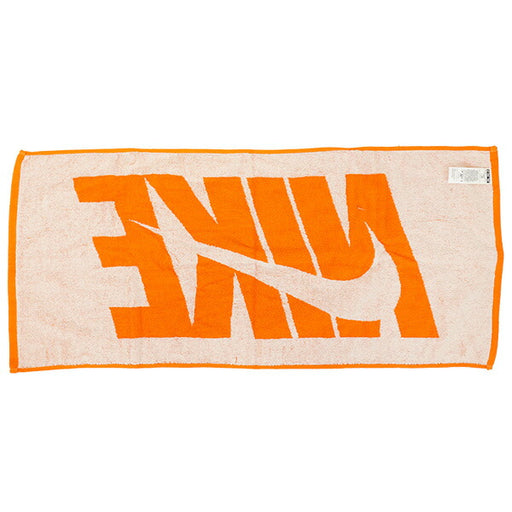 【ショップ限定エントリーでさらに+9倍】ナイキNIKEジャガードタオルMTW2000-836サッカーフットサル80×35cm化粧箱付きセーフティオレンジ