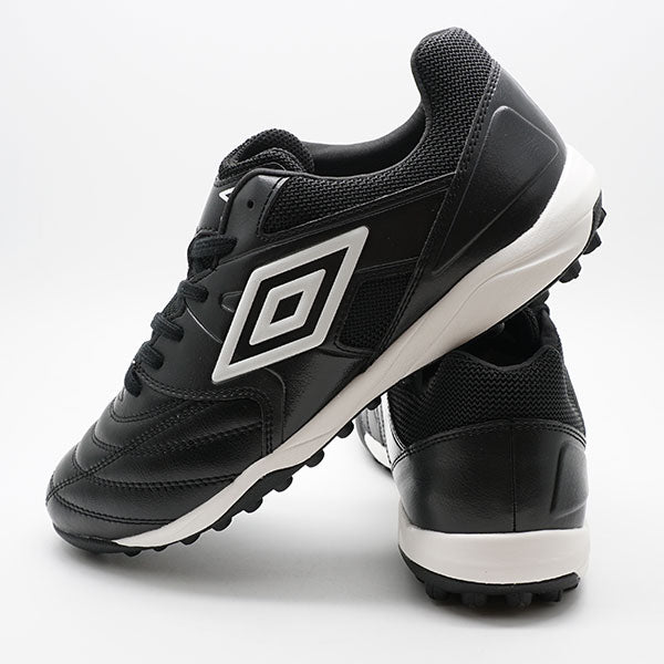 【ショップ限定エントリーでさらに+9倍】アクセレイターTRWIDELEアンブロumbroUF2VJB00BWブラックフットサルシューズ屋外人工芝用