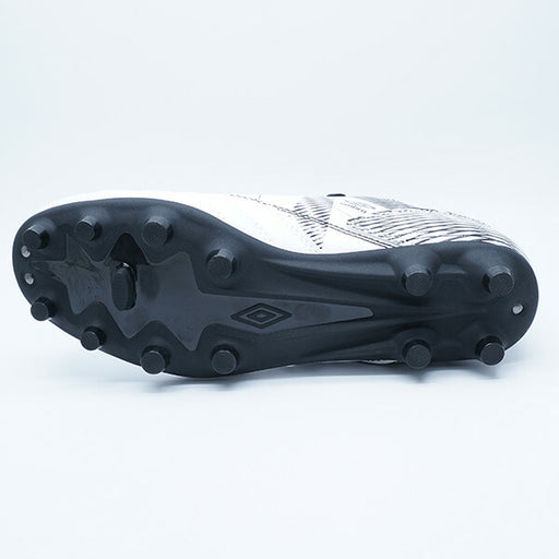 【ショップ限定エントリーでさらに+9倍】アクセレイターHGアンブロumbroUF5SFCB3M-WHBKホワイトブラックサッカースパイク