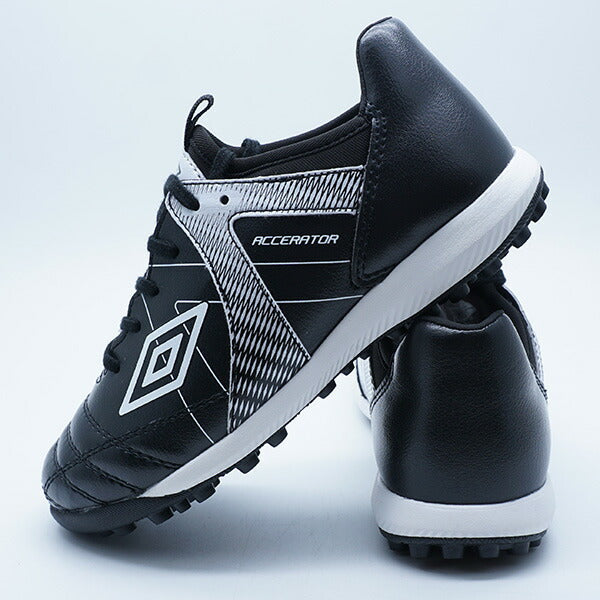 アクセレイターTRJRWIDEアンブロumbroUF5SFCT2J-BKWHブラックジュニアサッカートレーニングシューズ