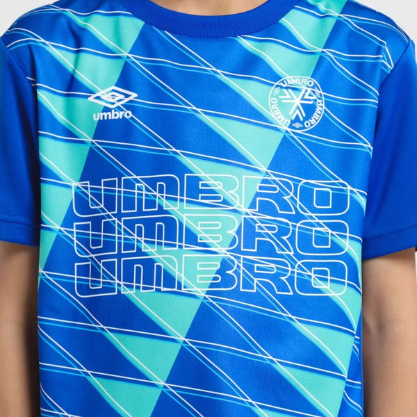 【ショップ限定エントリーでさらに+9倍】【ネコポス送料無料】アンブロumbroジュニアTHETHIRDbyUMBROグラフィックプラクティスシャツUF5SHS50Jサッカーフットサルプラシャツ半袖子供用