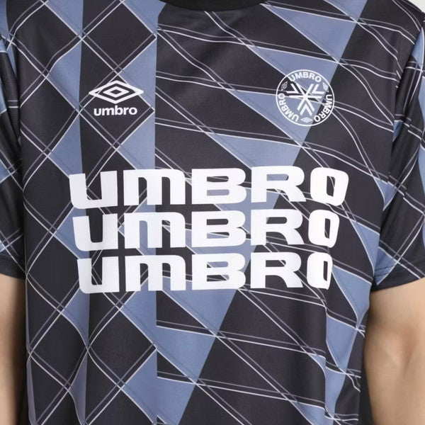 【ネコポス送料無料】アンブロumbroTHETHIRDbyUMBROグラフィックプラクティスシャツUF5SHS50Mサッカーフットサルプラシャツ半袖練習着メンズ