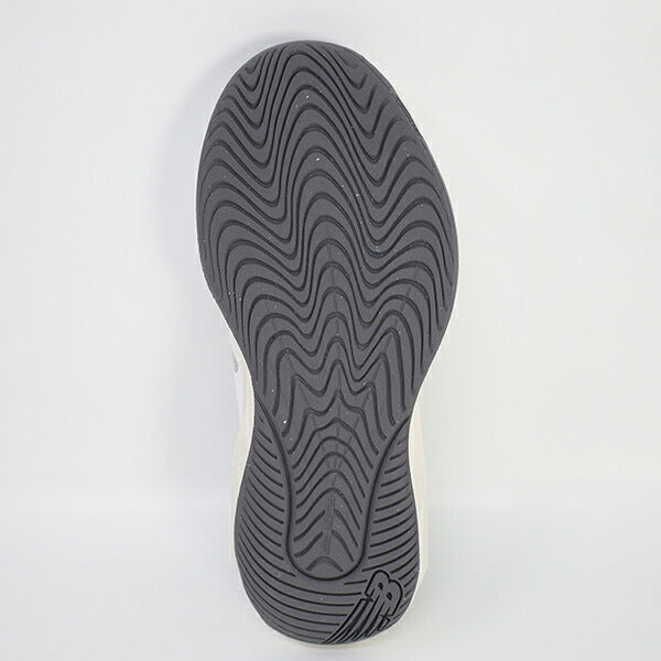 ニューバランスNewBalanceレディーステニスシューズFuelCell796v5ホワイトDW79676K-D