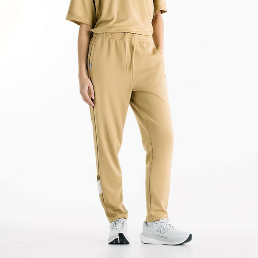 ニューバランスNEWBALANCEトラックパンツニットパンツ（テーパード）レディース大人吸湿速乾保温ダブルニットテーパードWB6218T8-ABF